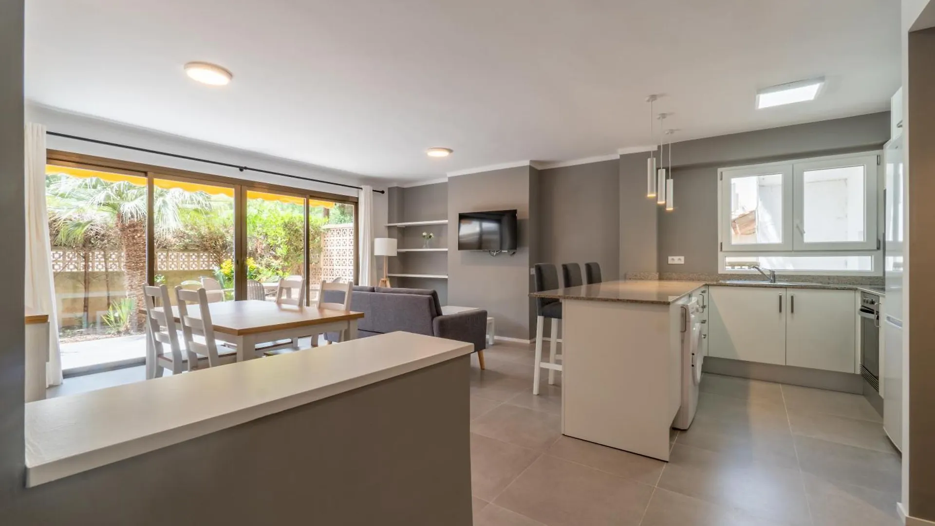 Ponent Cala Ratjada Apartments E